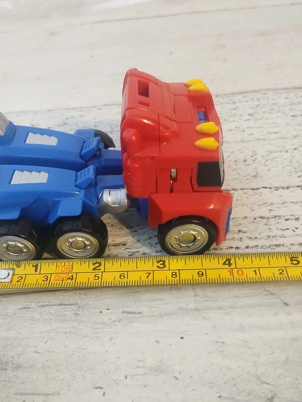 Transformers Rescue Bots Rescan Optimus Prime  Complete